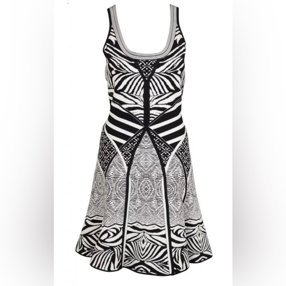 Diane Von Furstenberg Fanny structured knit flare black white geometric dress - Picture 2 of 3